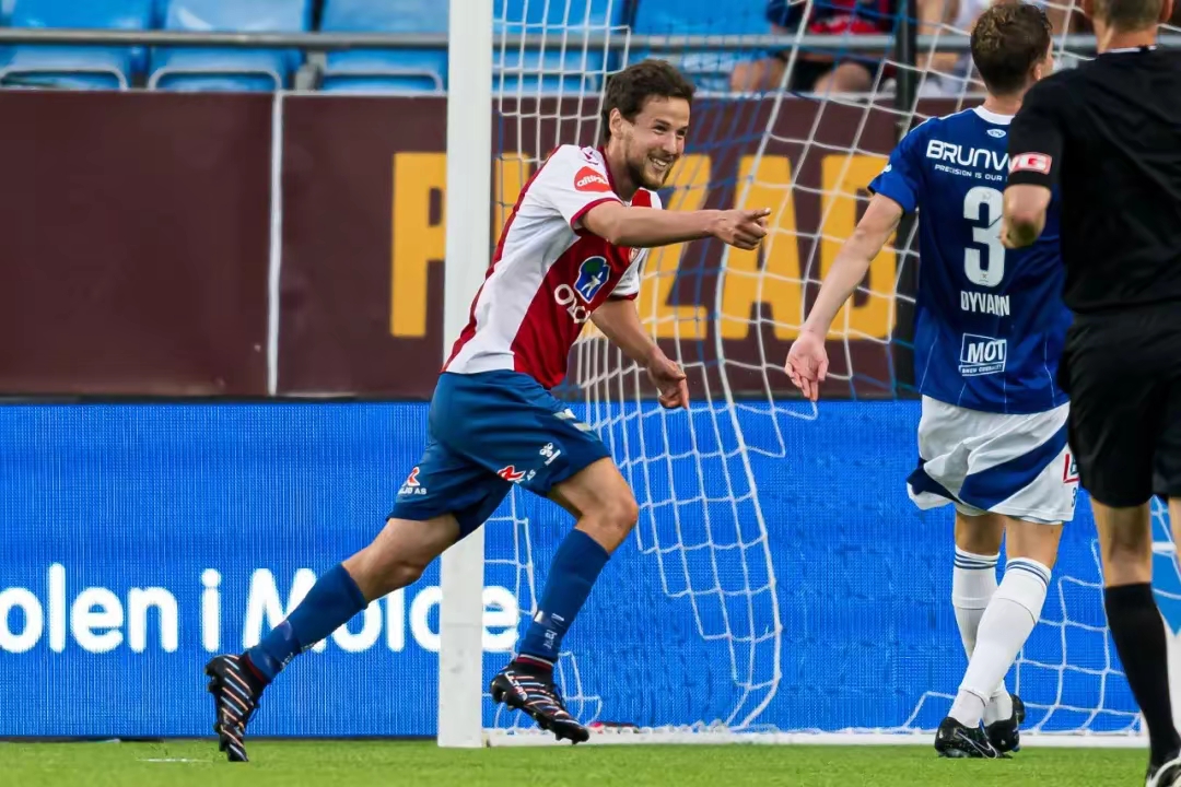 赛地聚焦——德国杯加时末段热度飙升,尼斯战术微调,压力陡增,团队化学反应显著(德国瑞士亚盘最新消息) 赛地聚焦——德国杯加时末段热度飙升,尼斯战术微调,压力陡增,团队化学反应显著(德国瑞士亚盘最新消息)