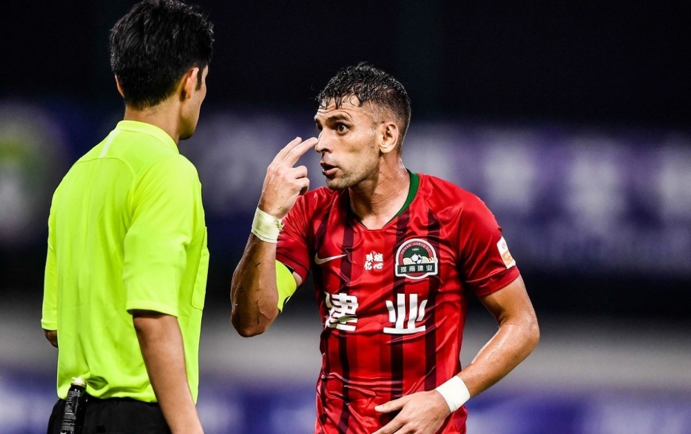 包含里程碑夜上海申花迎来里程碑；欧篮联国际比赛日刷纪录；压力陡增；医务组通报恢复的词条