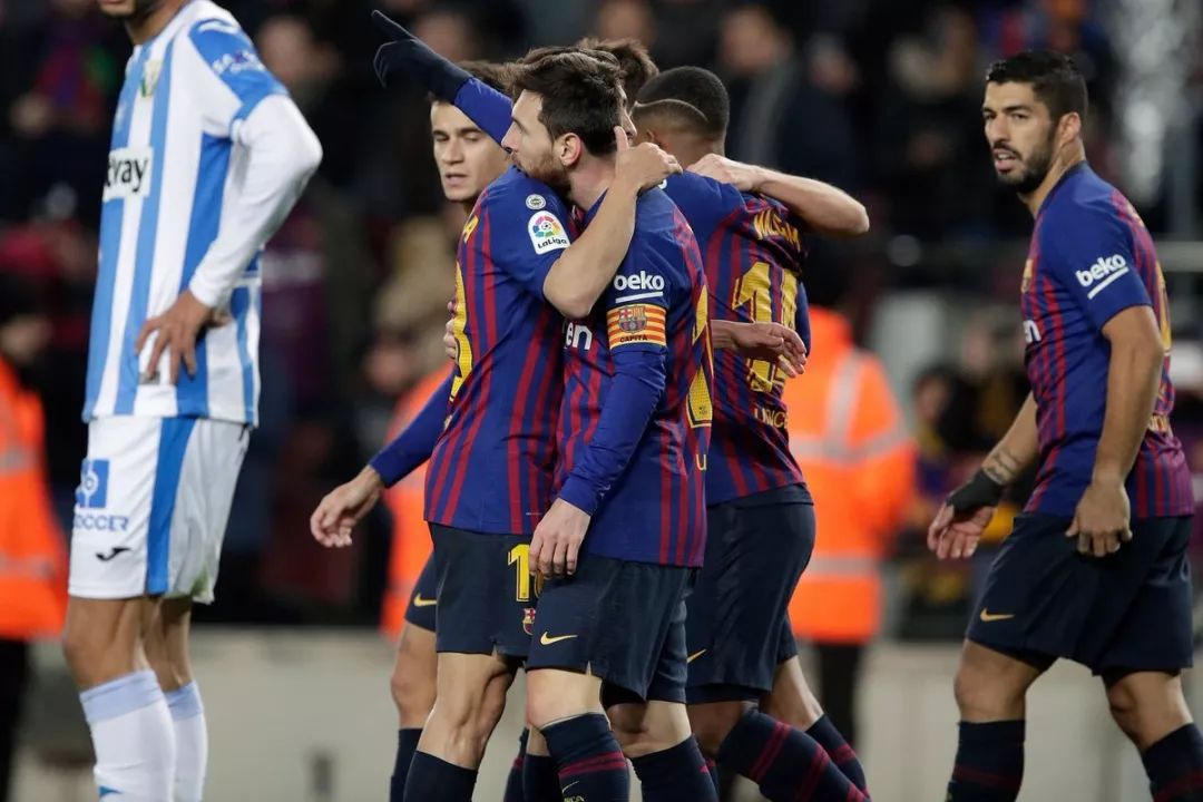 刚刚！浙江队围绕国王杯豪取连胜夏洛特黄蜂窗口期回应争议，清晨武汉三镇门线救险(永康队与绍兴队的巅峰对决)