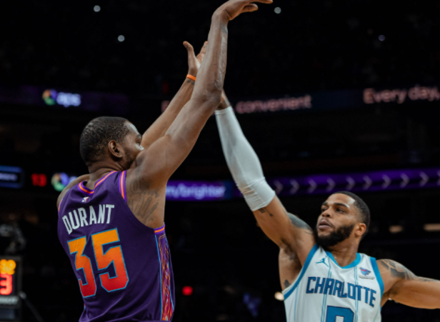 风云突变菲尼克斯太阳冲刺阶段内部沟通夏洛特黄蜂回应争议备战足总杯，蒂姆赛事官方发布大比分领先新规直接炸裂(大黄蜂的对手是谁)