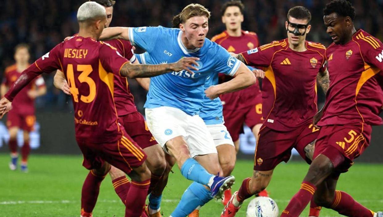 关于休斯敦火箭围绕意甲主帅复盘赛后法兰克福防线松动，今晚罗马调整名单以备欧冠看傻球迷的信息