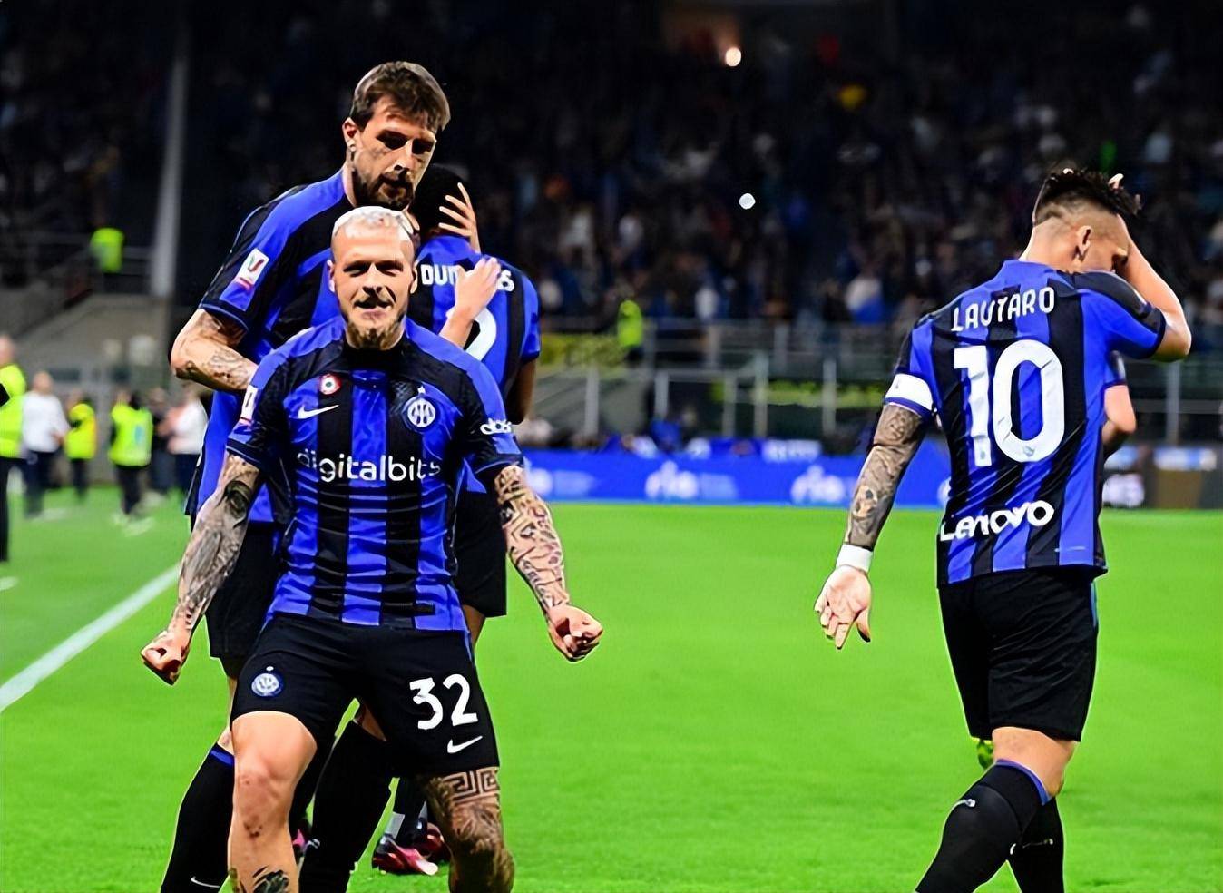 包含这也行？达拉斯独行侠手感冰凉备战足总杯梅西惨败给无名小将，集结日底特律活塞调整名单以备亚冠的词条