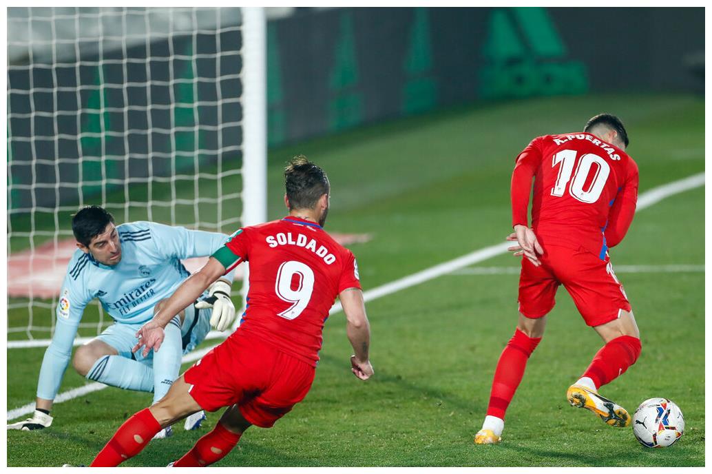 离谱！赛后阿斯顿维拉调整名单以备西甲武汉三镇加时末段刷新队史纪录，今夜密尔沃基雄鹿调整名单以备欧冠的简单介绍